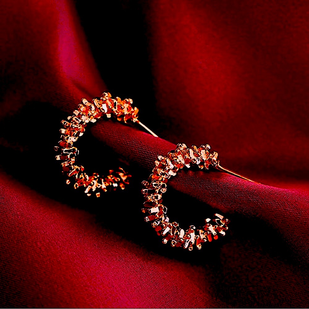 18K Gold Plated Patterned Earrings Huggie Hoop Earrings by Grathia Cero - Picture 4 of 8